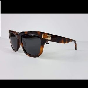 🎁🎁🎁Originally unsex sunglasses by givenchy🎁🎁